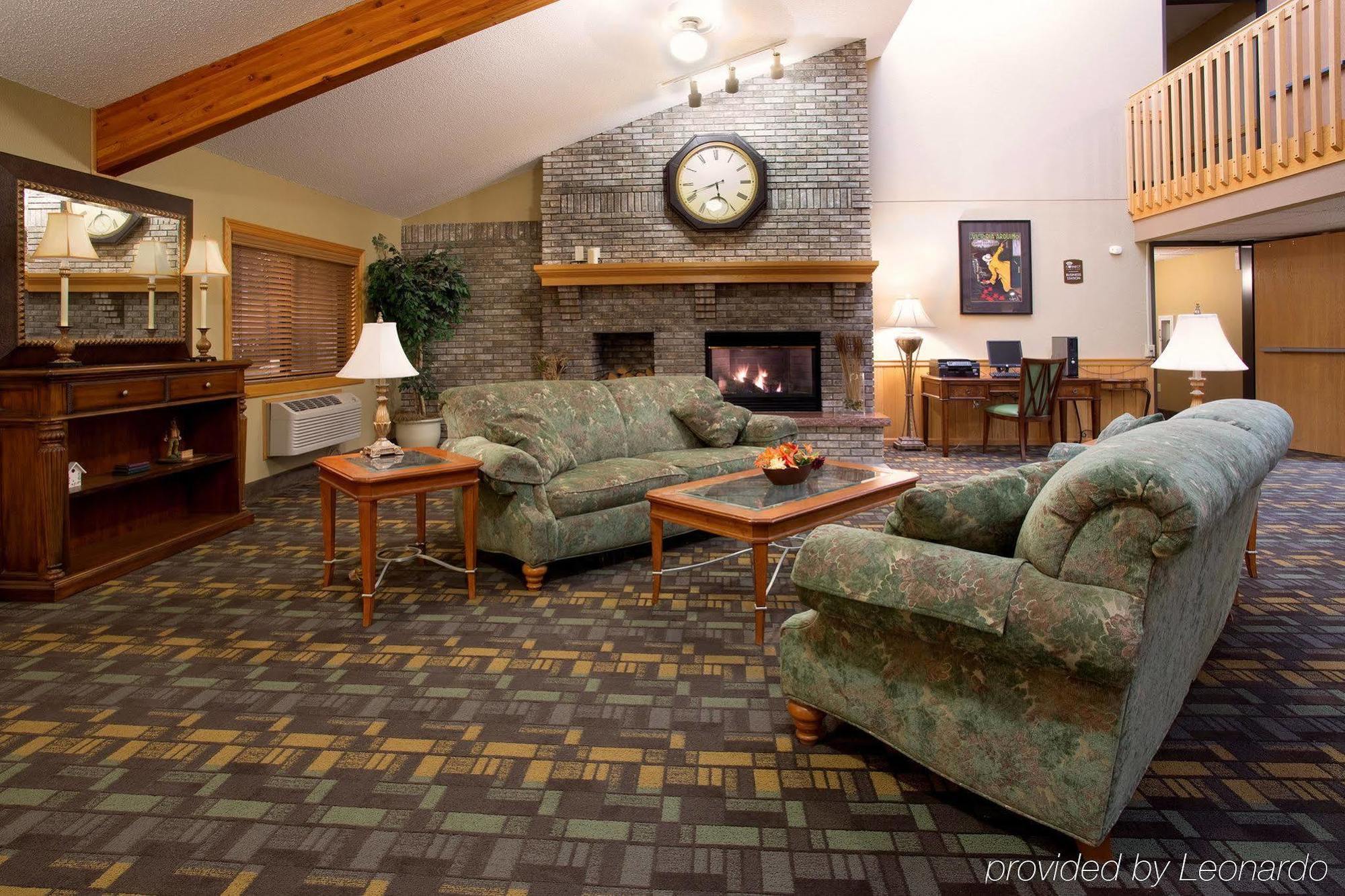 Cobblestone Hotel & Suites - Wisconsin Rapids Exterior foto