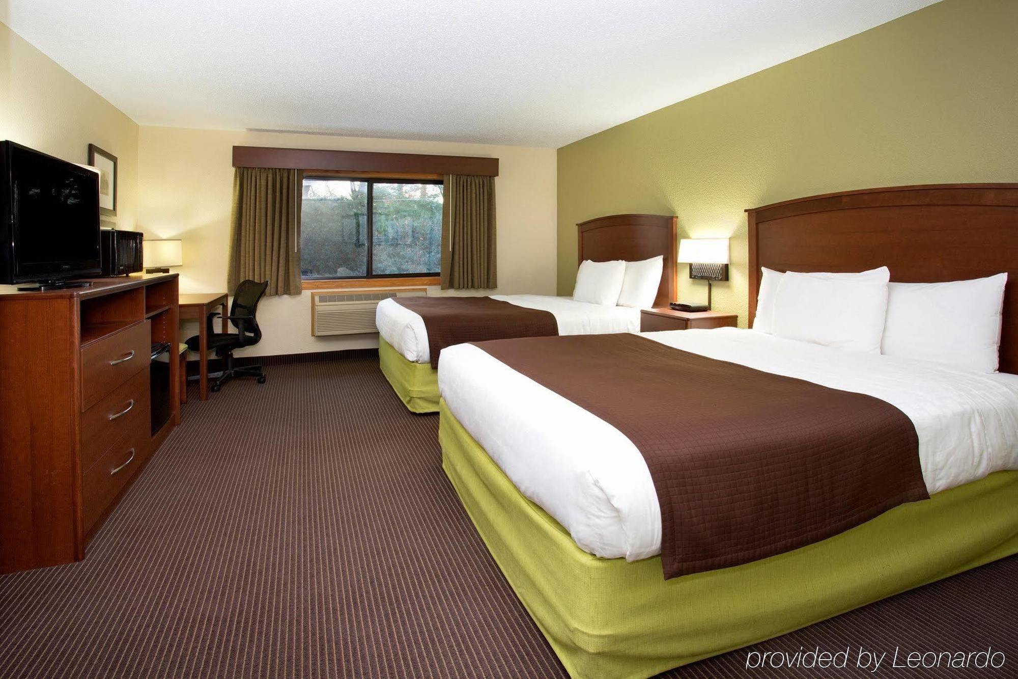 Cobblestone Hotel & Suites - Wisconsin Rapids Exterior foto