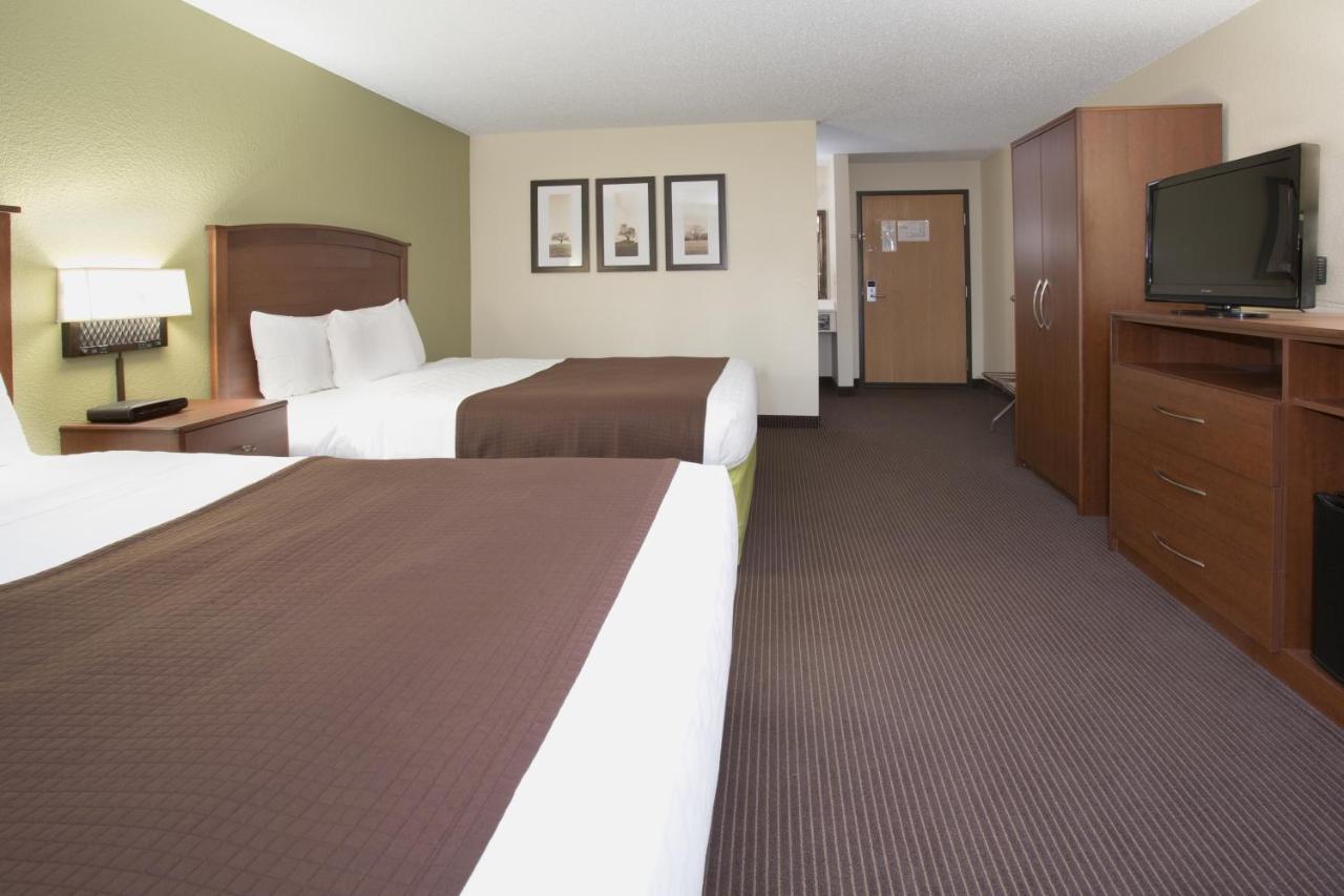 Cobblestone Hotel & Suites - Wisconsin Rapids Exterior foto